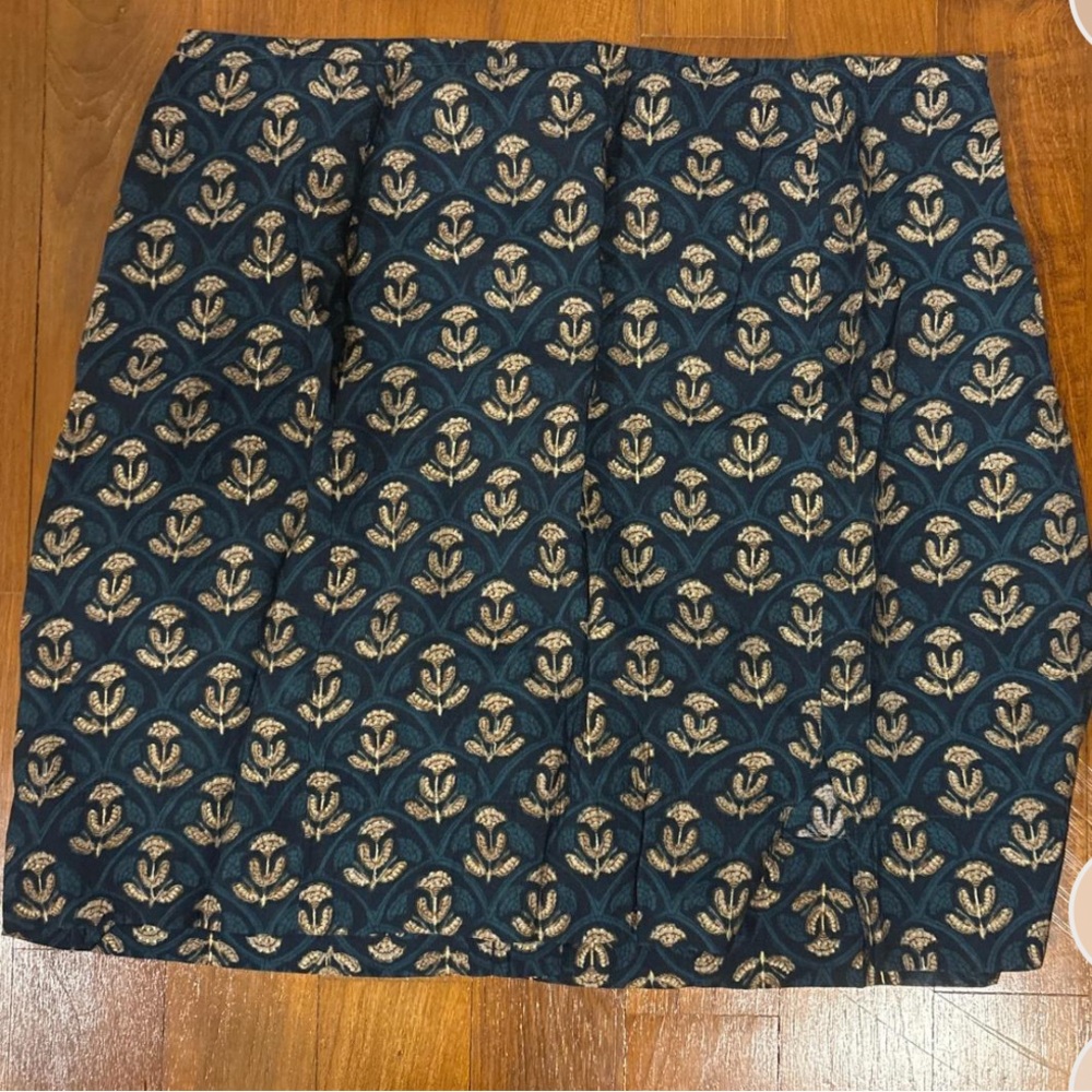 Elegant Blue and Gold Patterned Skirt